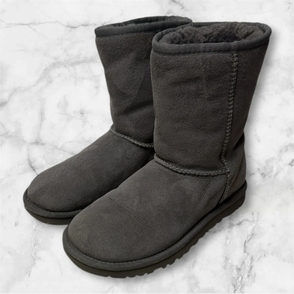 UGG Charcoal gray Suede Boots size 5
